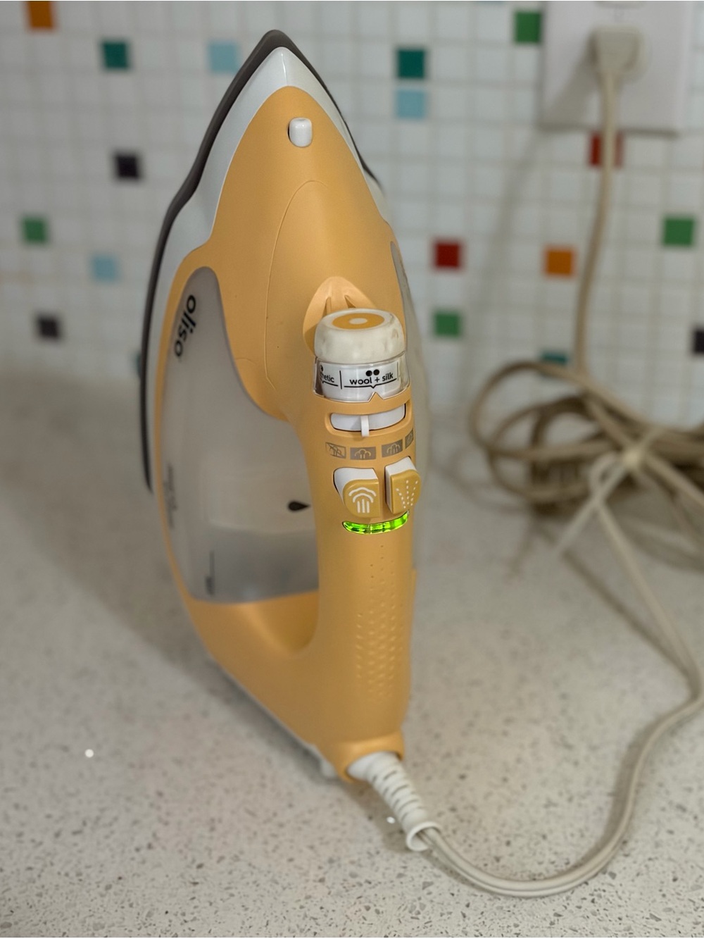 New open box Oliso TG 1600 ProPlus steam iron, touch activated, tested, works!